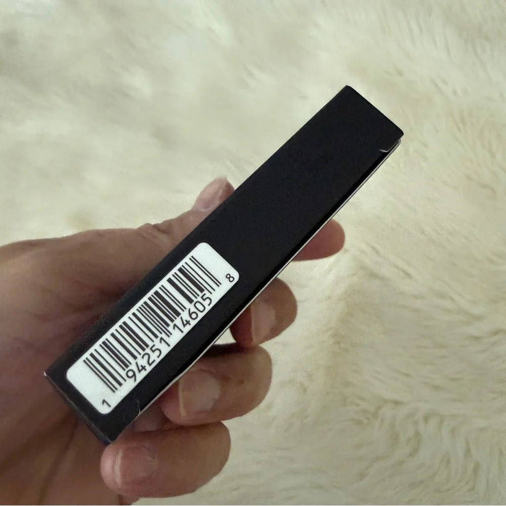 NARS Light Reflecting Luminizing Powder new in box - Picture 6 of 6